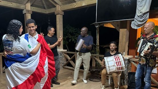 クライヴ・マイリーのカリブ海の冒険：ドミニカ共和国プエルト・プラタ